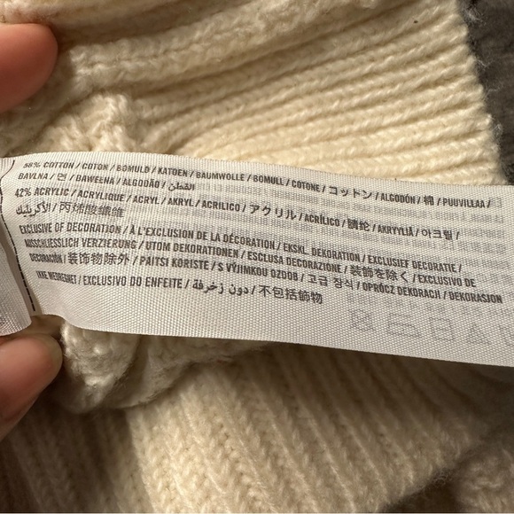 Abercrombie & Fitch Cream Cable Knit Mock Neck Sweater Size Small - Picture 7 of 8